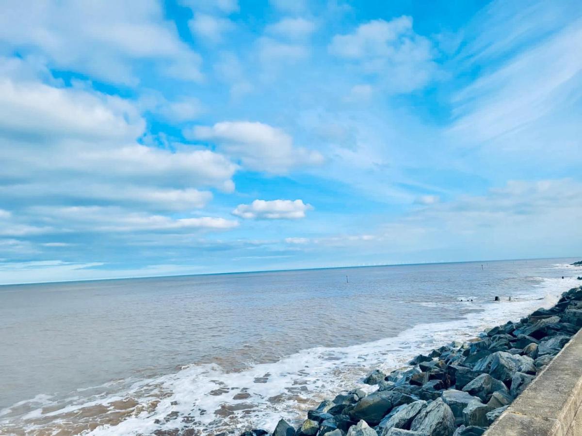 Charming 2 Bedroom Holiday Chalet Withernsea Extérieur photo